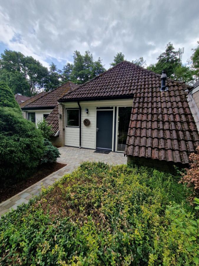 Ervaar Vredige Rust In Deze Charmante Knusse Bungalow Posterholt Kültér fotó